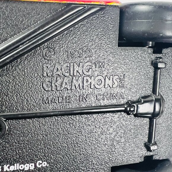 Kellogg's Memorabilia Vintage 90's Bundle Featuring Tony The Tiger Collectibles - Picture 4 of 10